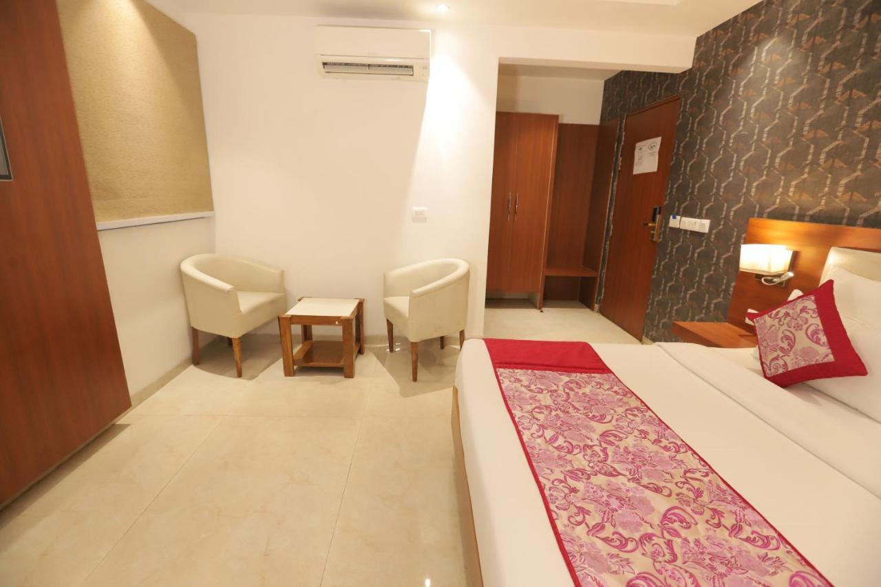 Nh Skye Suites ניו דלהי מראה חיצוני תמונה