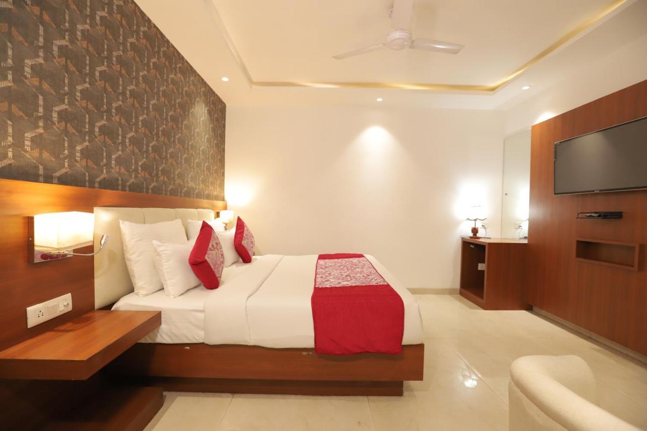 Nh Skye Suites ניו דלהי מראה חיצוני תמונה
