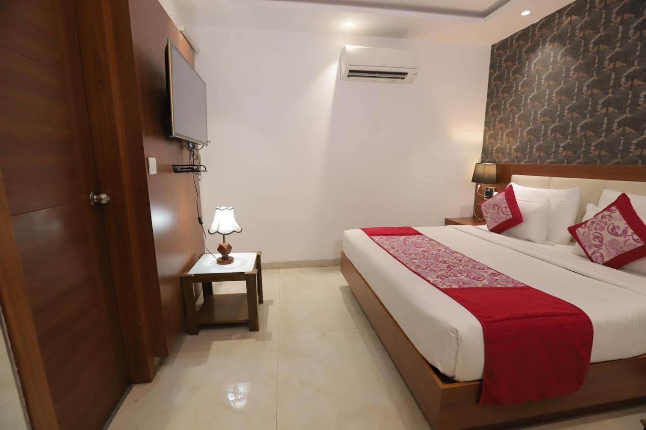 Nh Skye Suites ניו דלהי מראה חיצוני תמונה