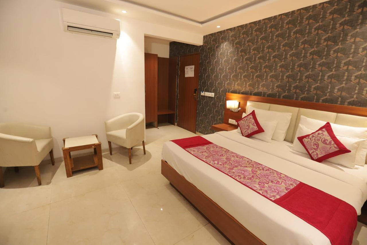 Nh Skye Suites ניו דלהי מראה חיצוני תמונה