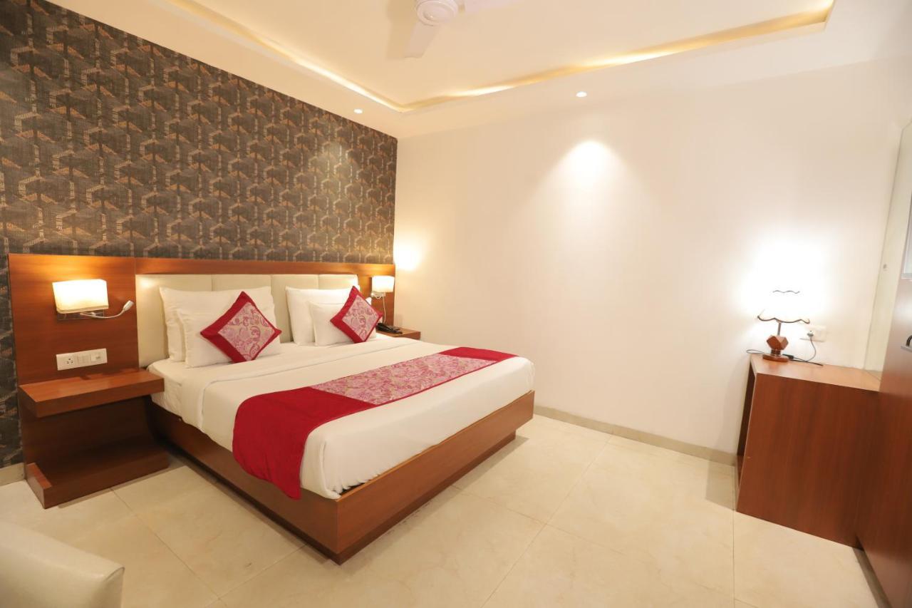 Nh Skye Suites ניו דלהי מראה חיצוני תמונה